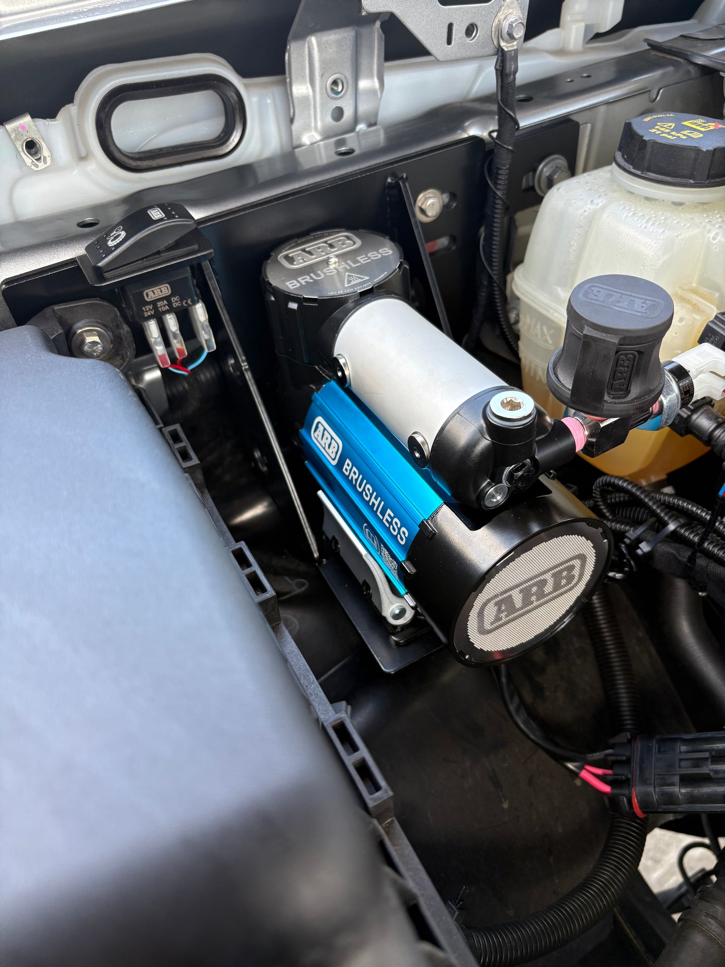 Next Gen Ranger / Everest Arb Single Brushless Compressor mounting bracket