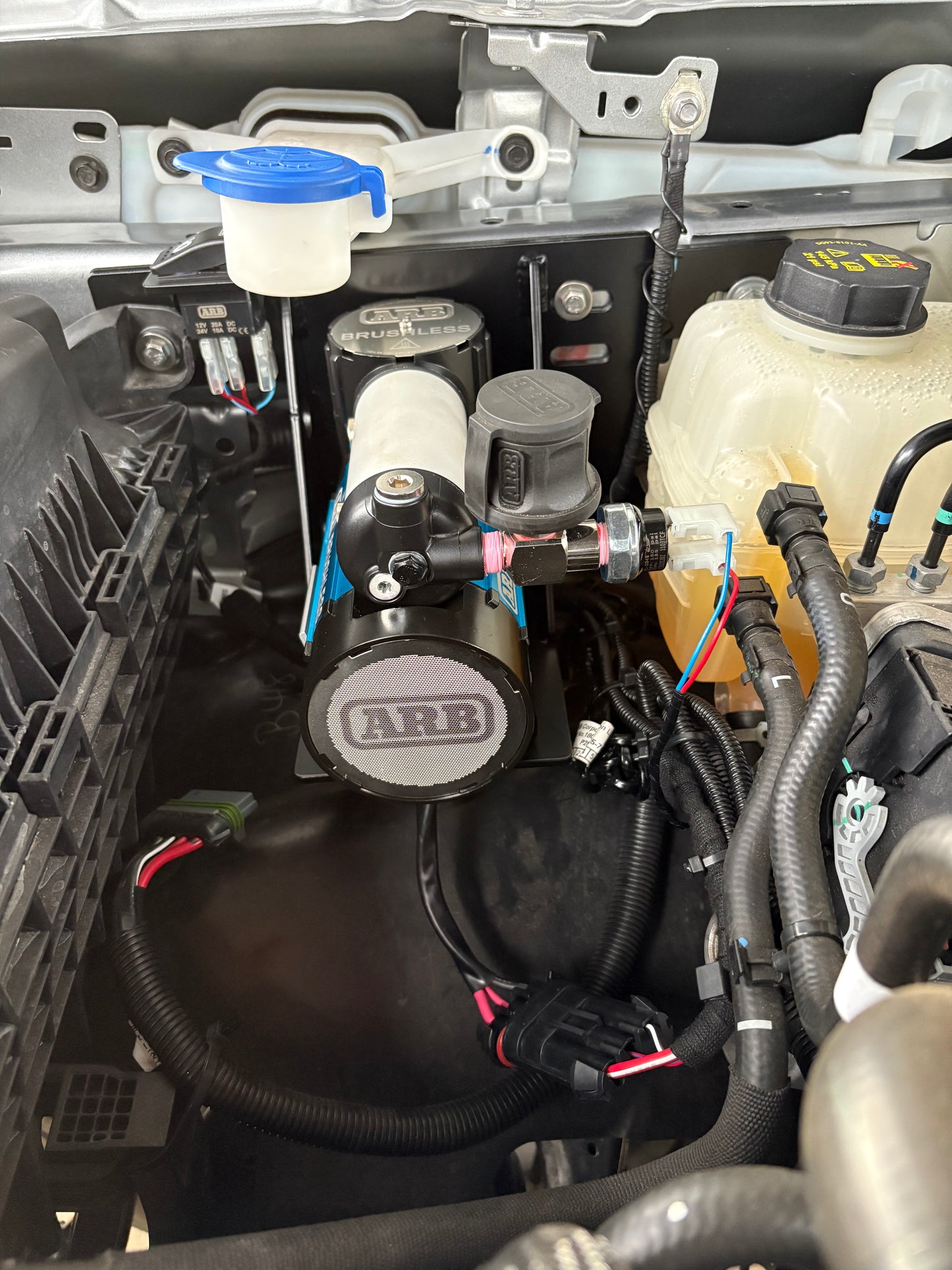 Next Gen Ranger / Everest Arb Single Brushless Compressor mounting bracket